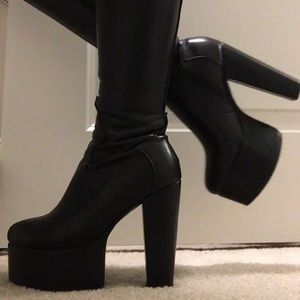 Loved Up Lamoda Black Platform Boots